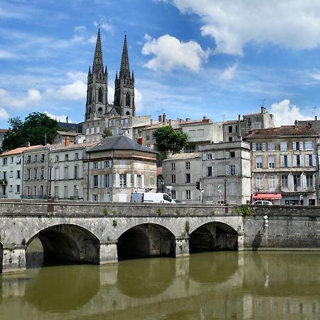 Appartement Lumineux, Wi-Fi Et Parking Prive Niort Zewnętrze zdjęcie